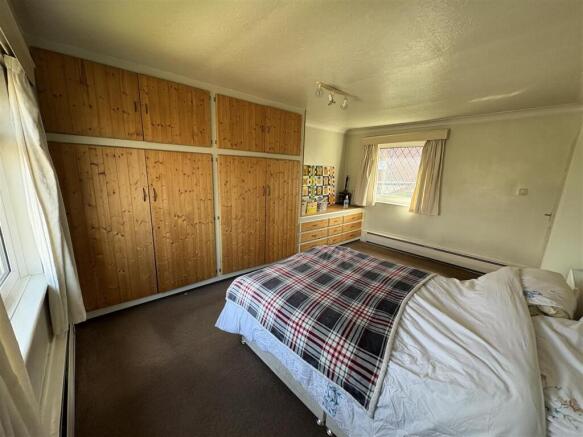3 bed House for sale Image 7