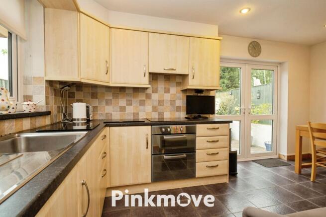 Hampshire Crescent, Newport photo 4