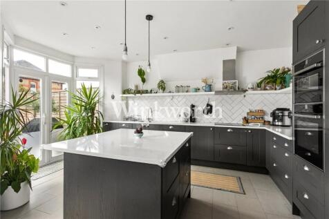 Hazelwood Lane, London, N13