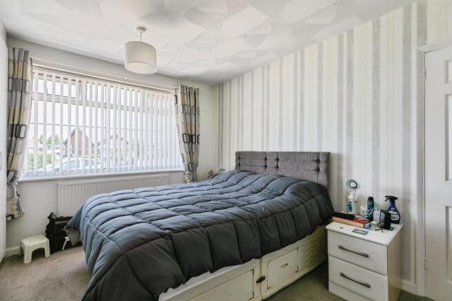 2 bed Detached Bungalow for sale Image 11