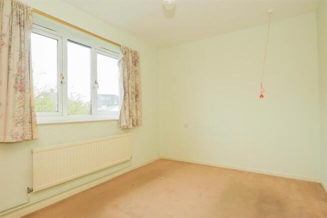 2 bed Flat for sale Image 10