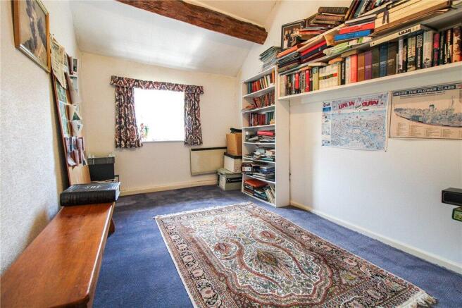 4 bed Detached for sale Image 10