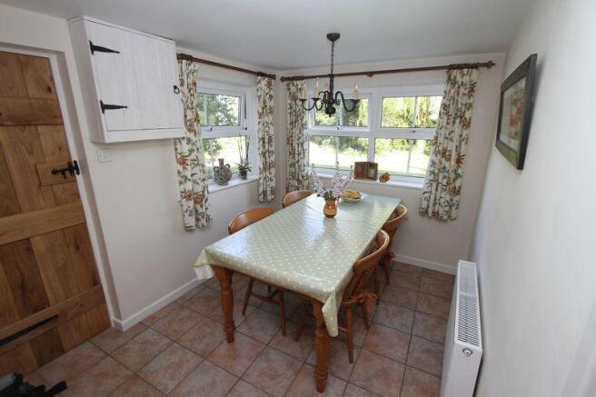 Kitchen/Dining...