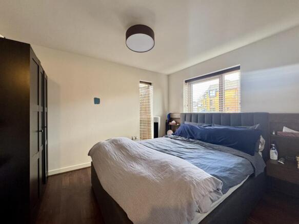3 bed Semi-Detached to rent Image 7