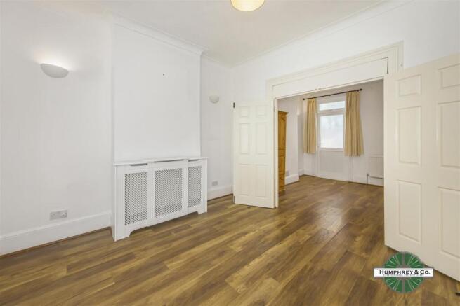 41   Leonard Rd -004.jpg