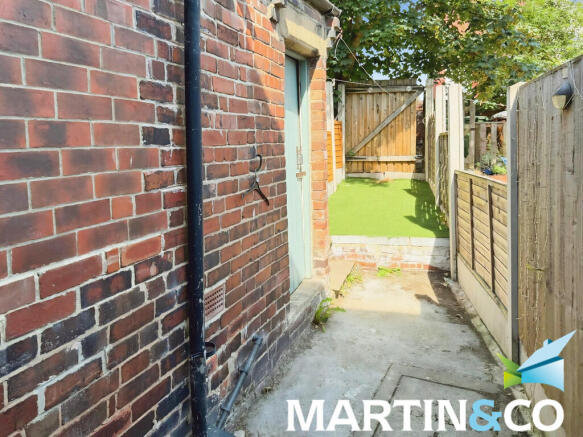 2 bed Terraced for sale Image 12