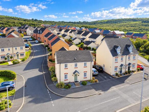 Heol Dyffryn Aur, Carway, Kidwelly, Carmarthenshire SA17 photo 2