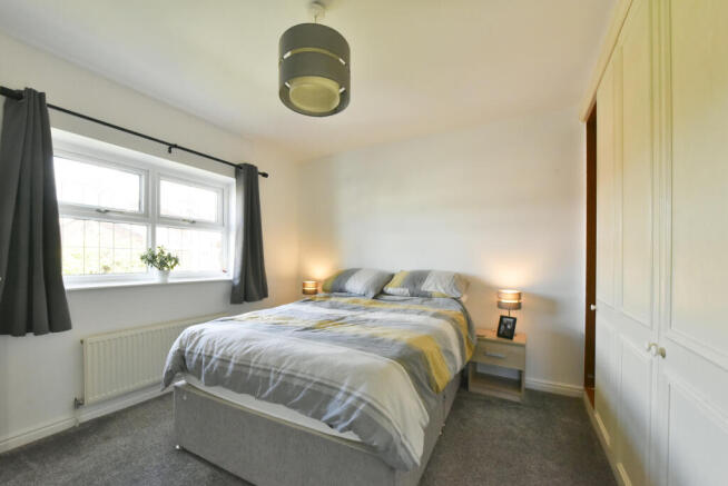 4 bed Detached for sale Image 11