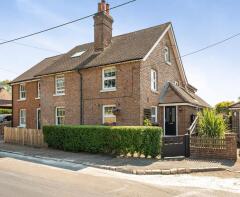 2, Motto Cottages, Sandhills Road, Horsham RH13 0PU