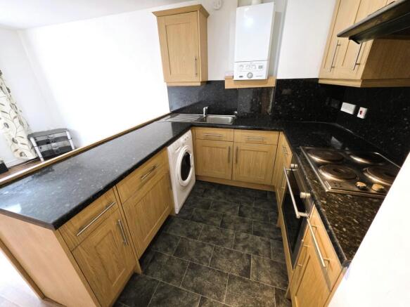 2 bed Apartment for sale Image 7