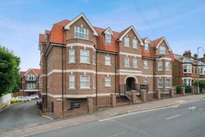 Flat 3, Ellam Court, Bushey Hall Road, Bushey WD23 2FY