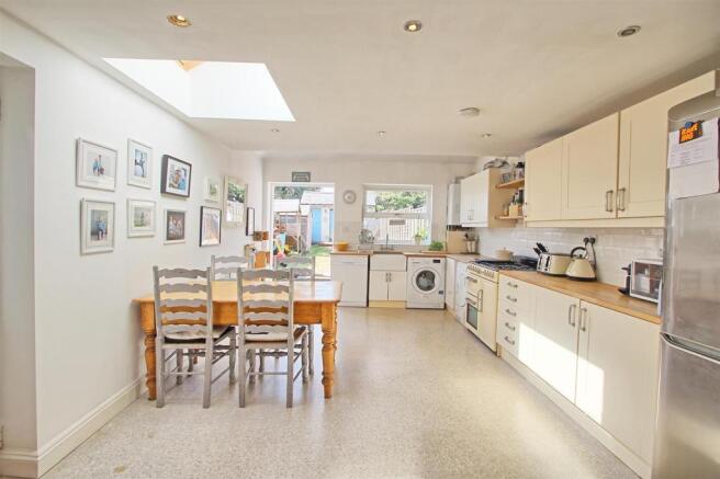 kitchen4.jpg