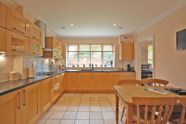 Kitchen.jpg