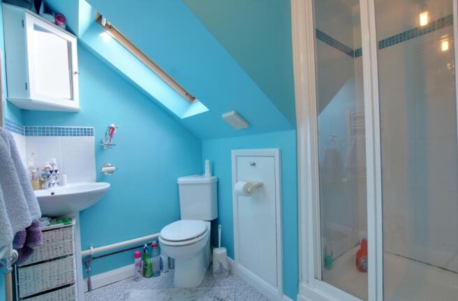 EN SUITE