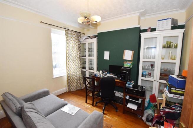 Dining room.jpg
