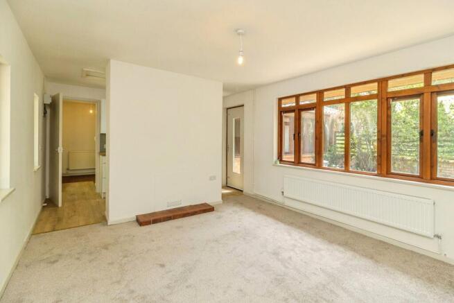 Edison Square, Shenley Lodge, Milton Keynes, Buckinghamshire, MK5 photo 4