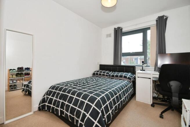 2 bed Apartment for sale Image 9