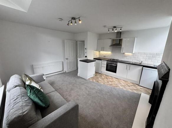 Lounge Kitchen