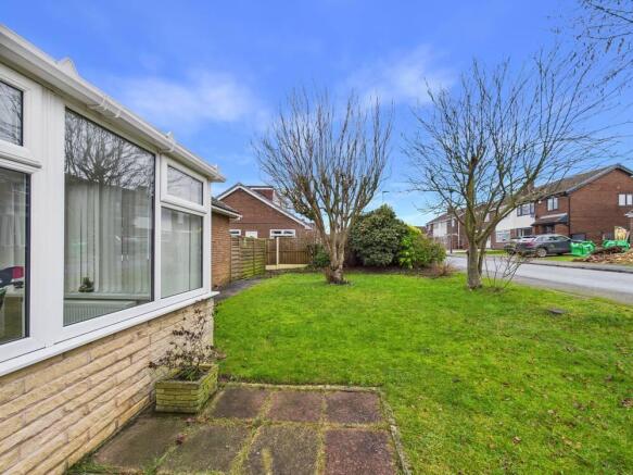3 bed Detached Bungalow for sale Image 10