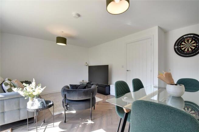 3 bed Semi-Detached for sale Image 4