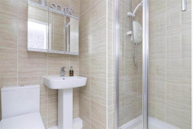Master En-Suite