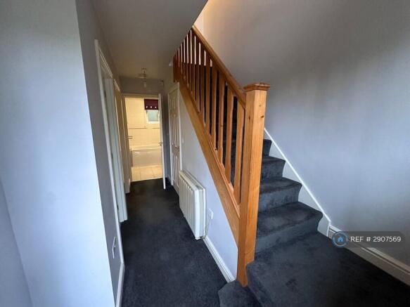 2 bed End of Terrace to rent Image 7