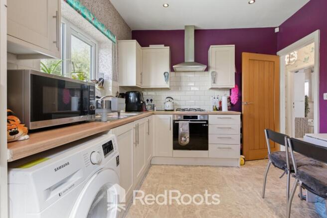 2 bed Semi-Detached Bungalow for sale Image 9