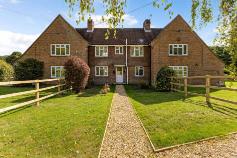 Hay Place Lane, Binsted, GU34