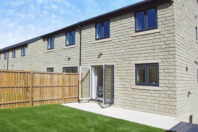 4 bed Terraced to rent Image 11