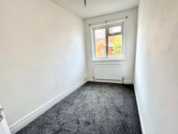3 bed House to rent Image 8