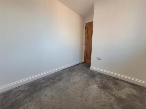 Bedroom Two (Alto ID: 181870744)