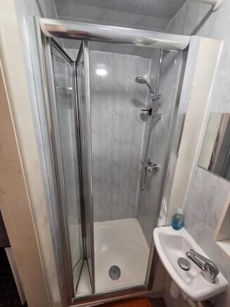 1 bed Flat to rent Image 7