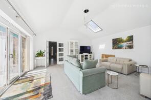 25b Olivine, Parkhall Road, Huntingdon PE28 3EU