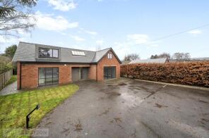Greenacres, Green Lane, Hadfield, Glossop SK13 2BR