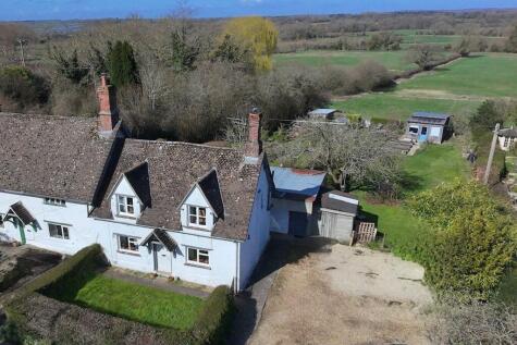 Compton Bassett, Compton Bassett, Calne