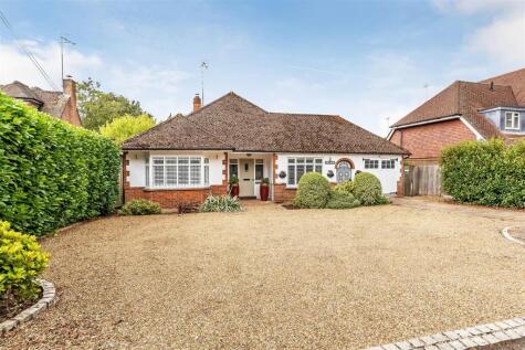 Fortyfoot Road, Leatherhead, KT22