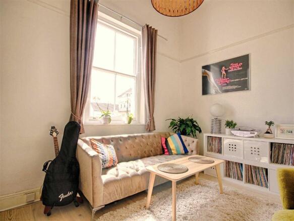 SITTING ROOM