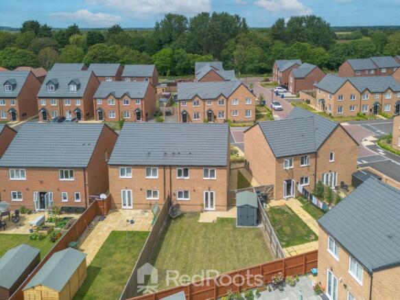 4-bed semi-detached on Riverside Lane, Doncaster, DN2, £265,000