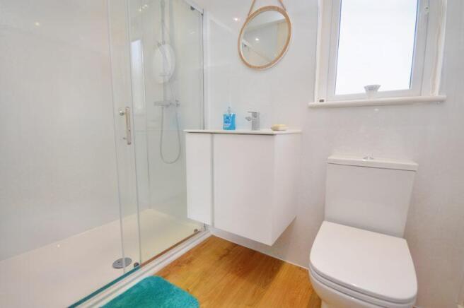 Annex ensuite shower room