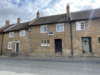 Middle Street, North Perrott - NO ONWARD CHAIN