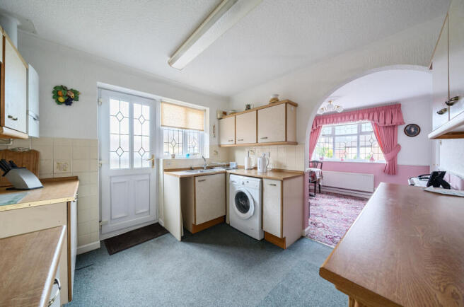 2 bed Bungalow for sale Image 7