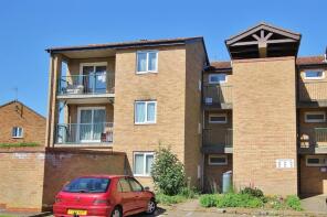 28, Carnaby Close, Huntingdon PE29 2EE