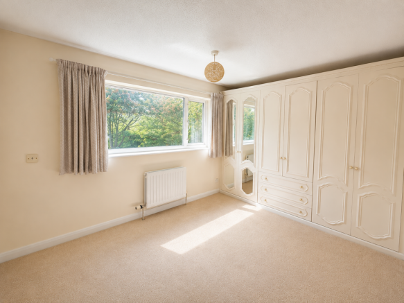 2 bed Semi-Detached for sale Image 10