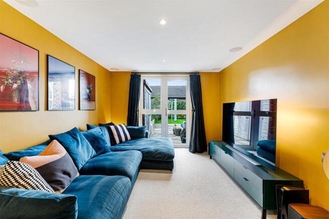 4 Fairbourne Drive-41.jpg