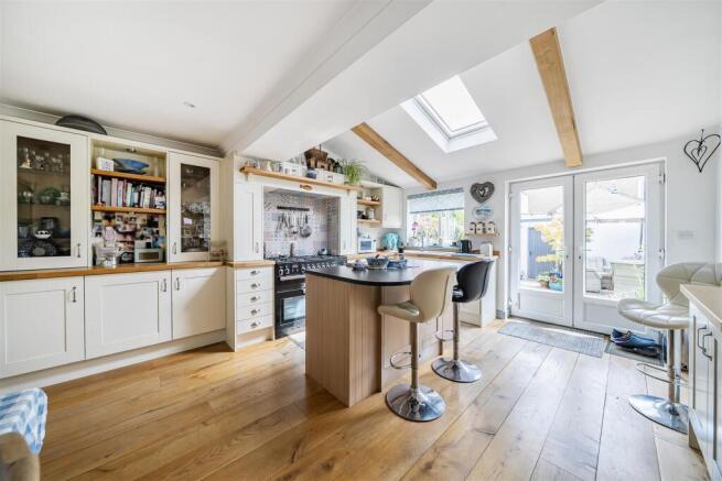 Open plan kitchen diner