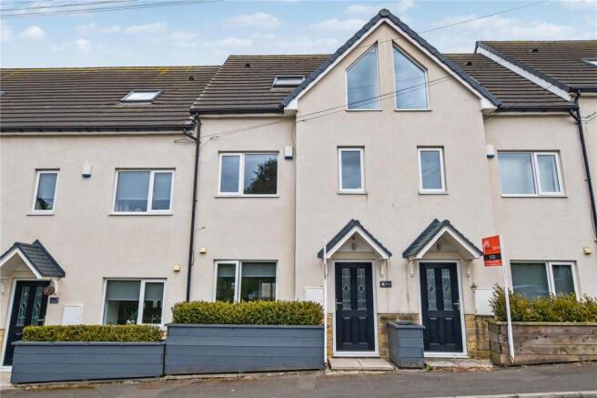 3 bed Terraced for sale in dewsbury