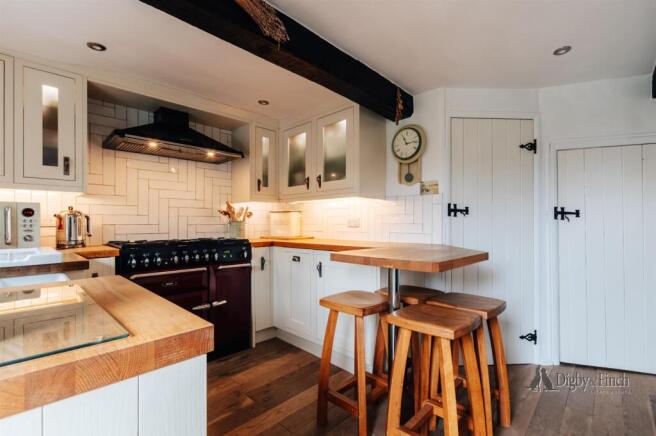 24 King Edward's Way -14.jpg