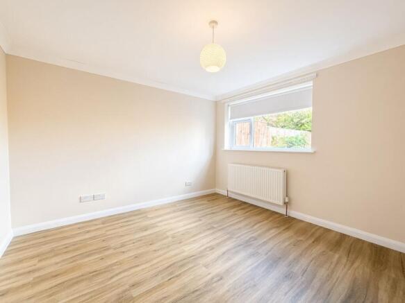 Elm Court, Whickham, Newcastle upon Tyne photo 4