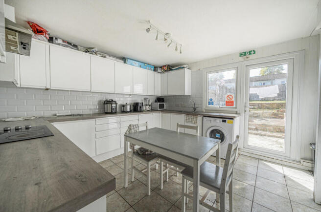 1358324-9-68d5438...