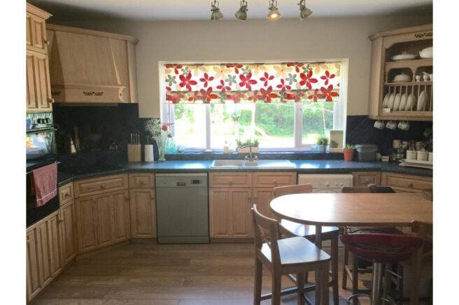 Kitchen / Breakfast